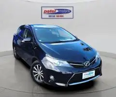 2013 Toyota Auris Hatchback Automatic - Image 3