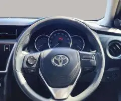 2013 Toyota Auris Hatchback Automatic - Image 12