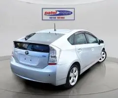 2010 Toyota Prius Hatchback Automatic - Image 4