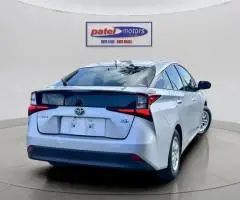 2019 Toyota Prius HYBRID Sedan Automatic - Image 4