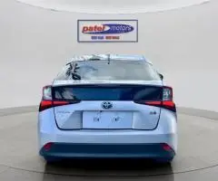 2019 Toyota Prius HYBRID Sedan Automatic - Image 5