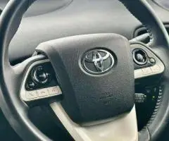 2019 Toyota Prius HYBRID Sedan Automatic - Image 12