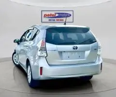 2012 Toyota Prius ALPHA HYBRID Station Wagon Automatic - Image 5