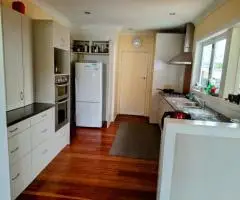 Biggest Sunny spacious room near Linden train station, Tawa - Image 8