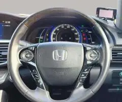 2013 Honda Accord Sedan Automatic - Image 11